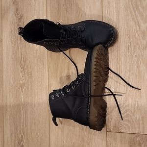 Women's Dr. Martens